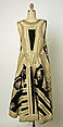Pirpiri Kaftan, Silk velvet, metal wrapped thread; embroidered
lining: cotton; plain weave and printed