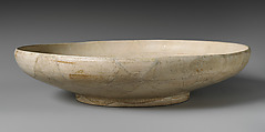 White Bowl with a Blue Peacock, Stonepaste; incised and in-glaze painted under transparent glaze
