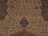 Ushak Medallion Carpet on White Ground, Wool (warp, weft and pile); symmetrically knotted pile