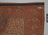 Ushak Medallion Carpet on White Ground, Wool (warp, weft and pile); symmetrically knotted pile