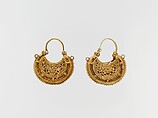Pair of Earrings, Gold; filigree and granulation