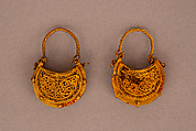 Earring, One of a Pair, Gold; wire, strips, filigree, and granulation
