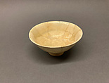 Bowl, Stonepaste; carved, transparent greenish glaze