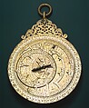 Astrolabe of ‘Umar ibn Yusuf ibn ‘Umar ibn ‘Ali ibn Rasul al-Muzaffari, ‘Umar ibn Yusuf ibn ‘Umar ibn ‘Ali ibn Rasul al-Muzaffari (Yemini, ruled 1295–96), Brass; cast and hammered, pierced, chased, inlaid with silver