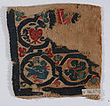 Fragment of a Tabula (Square) with Birds and Pomegranates in a Vine Scroll, Wool, linen; tapestry weave
