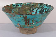 Bowl, Stonepaste; painted under transparent turquoise glaze
