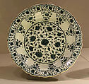 Footed Dish with Foliate Rim in Imitation of Chinese Porcelain, Stonepaste; polychrome painted in blue under transparent glaze