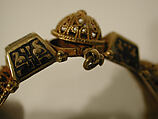 Bracelet, Gold, with granulated bosses and niello designs