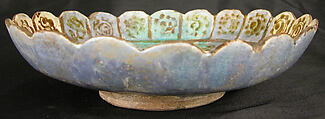 Dish with Scalloped Rim and Radial Pattern, Stonepaste; luster-painted, in-glaze painted, transparent colorless and blue glaze