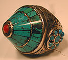 Ring, Silver; fire-gilded with decorative silver wire, flat-cut turquoises, and slightly domed synthetic resin and turquoise beads