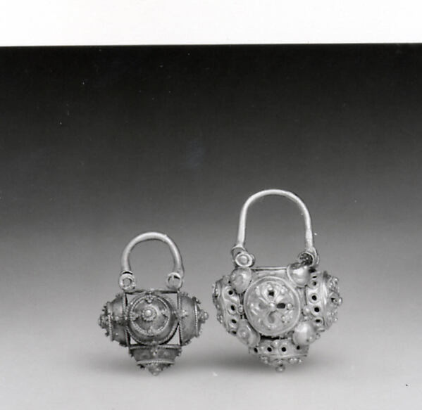 Basket Earring, One of a Pair by an unrecorded maker, The Metropolitan Museum of Art