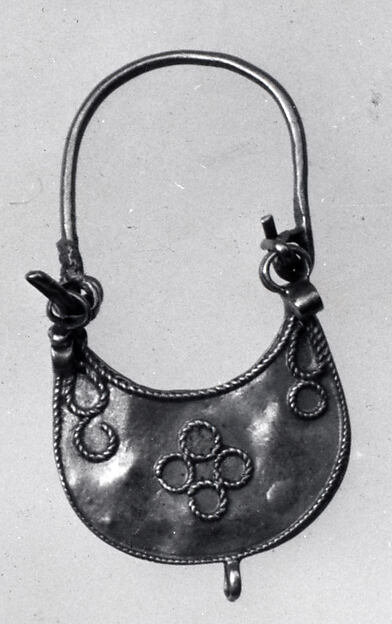 Earring by an unrecorded maker, The Metropolitan Museum of Art