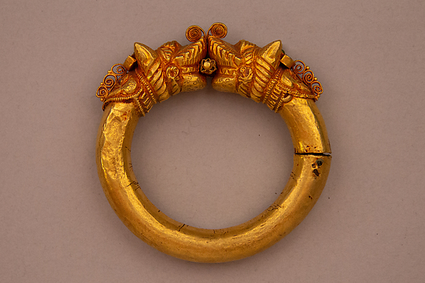 Bracelet (Kada), One of a Pair