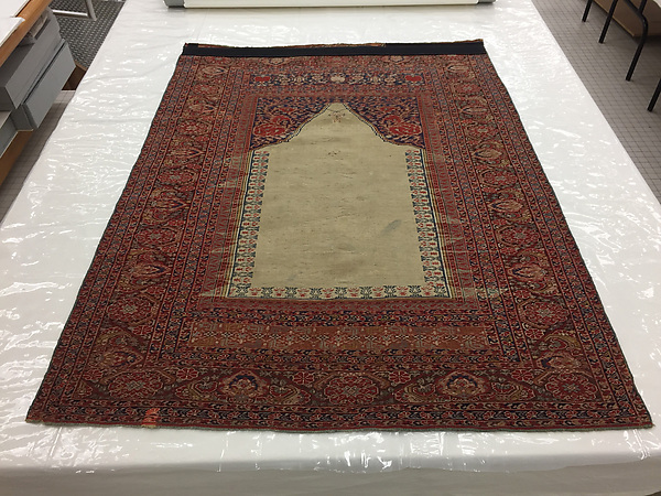 Prayer Rug with Niche Design by an unrecorded maker, The Metropolitan Museum of Art