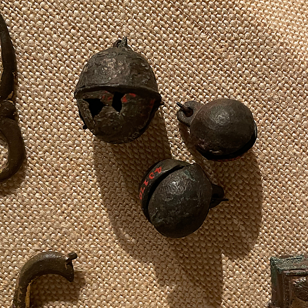 Bell