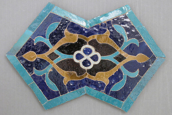 Double Pentagon Shaped Tile
