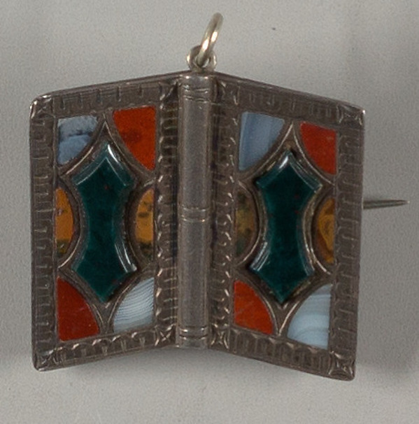 Open book pendant / brooch by an unrecorded maker, The Metropolitan Museum of Art