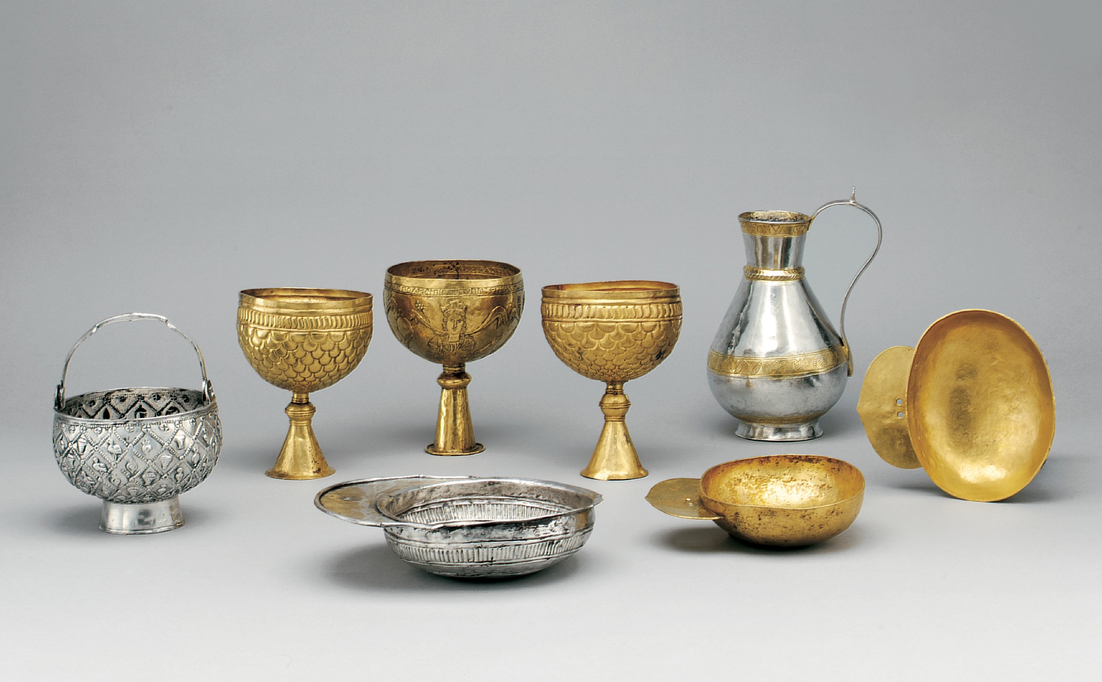 Maredsous Gold Rim Tall Beer Glass- Set of 2 (.3L) - Olevian Numismatic  Rarities