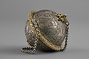 Prayer Bead with the Nativity and the Adoration of the Magi, Boxwood; gilded silver case, Netherlandish
