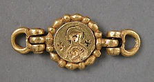 Clasp with Intaglio Medallion of the Virgin and Child, Gold, Byzantine