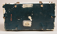 Box with Courting Couples, Elephant ivory with modern iron and cardboard mounts, French