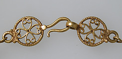Gold Necklace with Amethysts, Glass Beads, and a Pearl, Gold, amethyst, glass, pearls, Byzantine