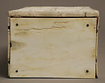 Box with Scenes from the Romance, “The Chatelaine de Vergy”, Elephant ivory, modern wood core, French