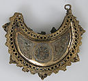 One of a Pair of Crescent-Shaped Earrings with Rosettes, Cloisonné enamel, gold, Kyivan Rus’ or Byzantine