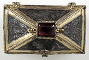Reliquary Casket with Scenes from the Martyrdom of Saint Thomas Becket, Gilded silver with niello and a glass cabochon set over a tinted foil, British