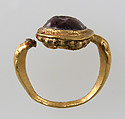 Finger Ring, Gold, garnet intaglio, European
