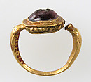 Finger Ring, Gold, garnet intaglio, European