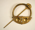 Queen's Brooch, Bronze gilt, Irish