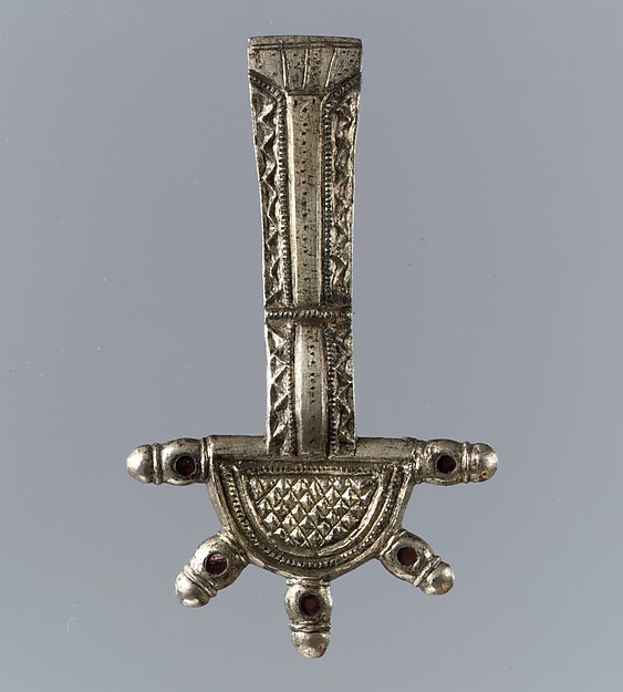 Bow Brooch