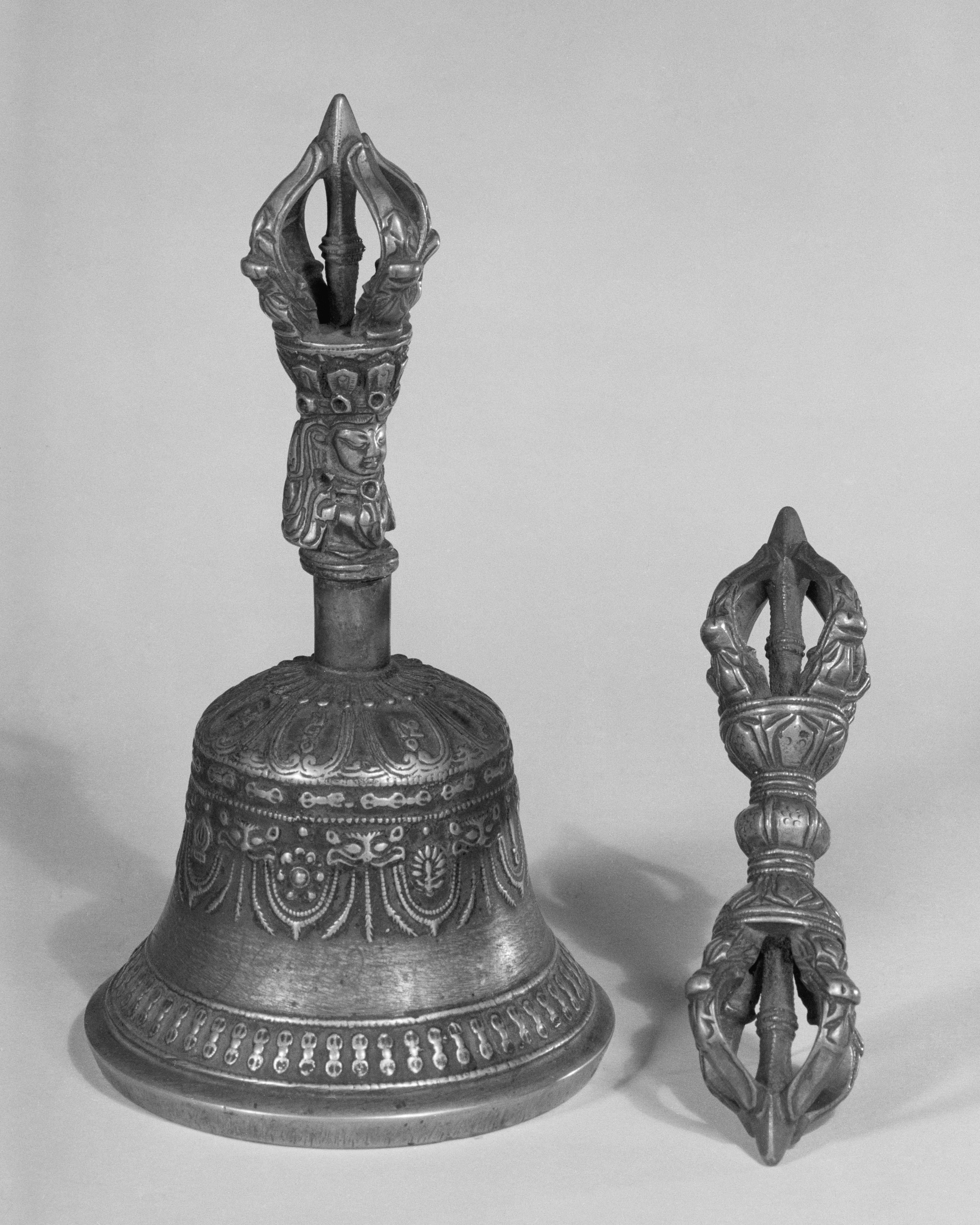 Xl Buddhist Spiritual Tibet Bell And Dorje