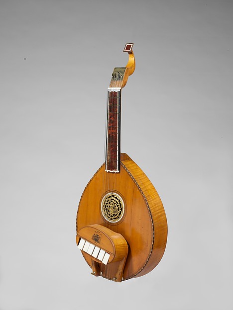 English Guittar (Cittern) with "Smith's Patent Box"