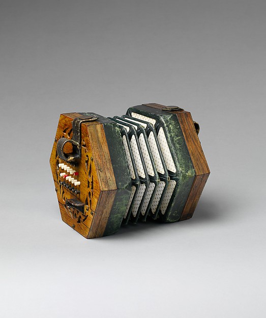 Concertina — view 7