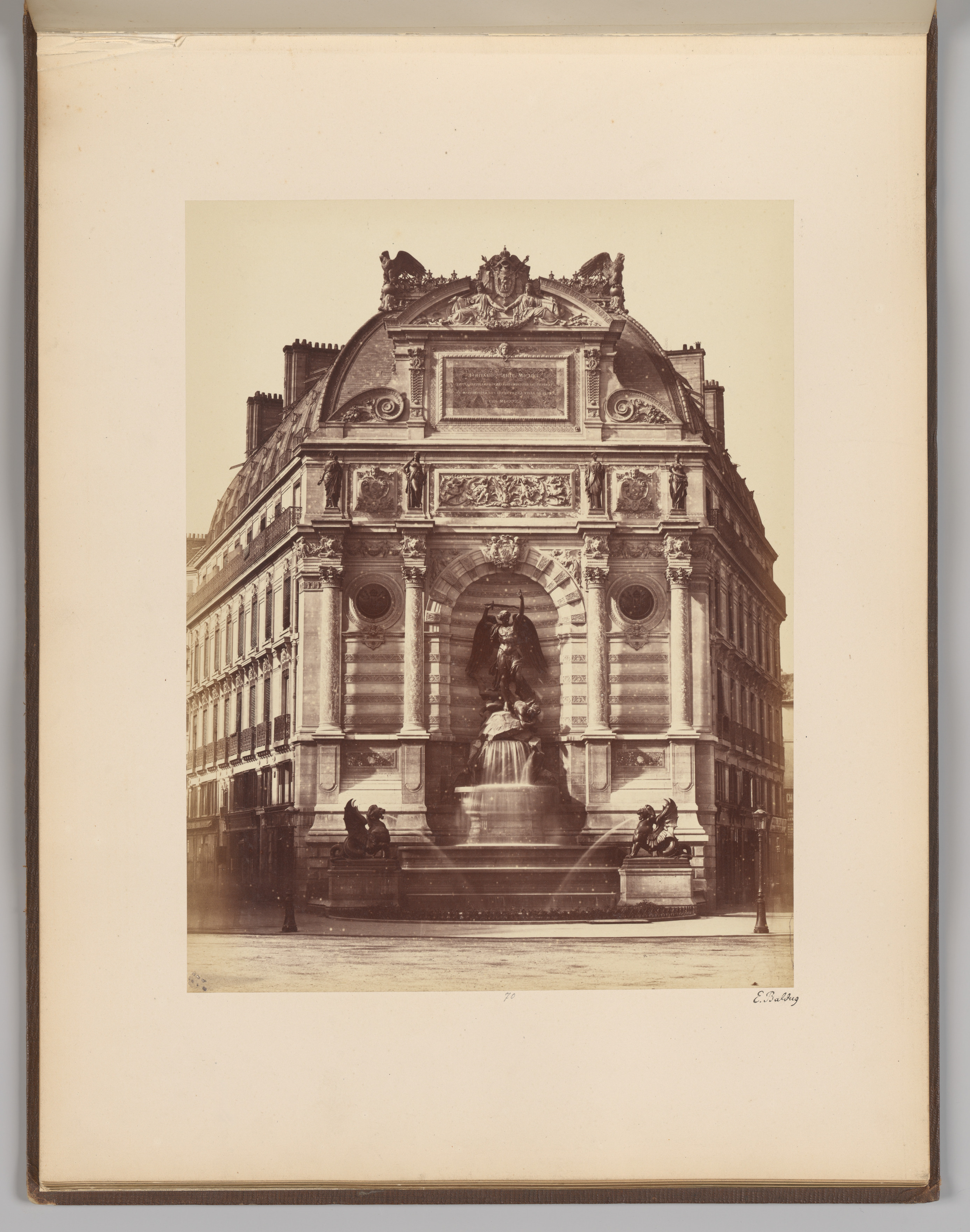 Fontaine Saint-Michel