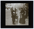 Les égoutiers au travail., Louis Vert French, Gelatin silver transparency on glass