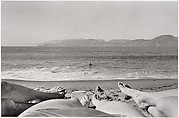 Beach, San Francisco, Elaine Mayes  American, Gelatin silver print