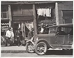 [Street Scene, Vicksburg, Mississippi], Walker Evans  American, Gelatin silver print