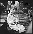 [52 Portraits of Unknown Family and Isabelle Evans in Conversation Around Outdoor Table], Walker Evans (American, St. Louis, Missouri 1903–1975 New Haven, Connecticut), Film negative