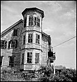 [10 Views of a Victorian House, Old Mystic, Connecticut and the Fuller House, Stonington, Connecticut], Walker Evans (American, St. Louis, Missouri 1903–1975 New Haven, Connecticut), Film negative