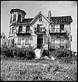 [10 Views of a Victorian House, Old Mystic, Connecticut and the Fuller House, Stonington, Connecticut], Walker Evans (American, St. Louis, Missouri 1903–1975 New Haven, Connecticut), Film negative