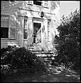 [23 Exterior Views of the Fuller House, Stonington, Connecticut], Walker Evans  American, Film negative