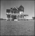 [29 Exterior Views of Midwestern Victorian House in Field], Walker Evans (American, St. Louis, Missouri 1903–1975 New Haven, Connecticut), Film negative