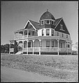 [29 Exterior Views of Midwestern Victorian House in Field], Walker Evans (American, St. Louis, Missouri 1903–1975 New Haven, Connecticut), Film negative