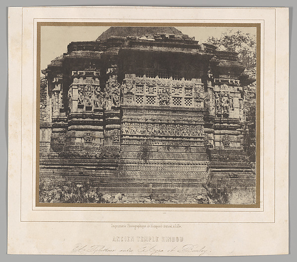 Ancien Temple Hindou. À Tchittour entre Agra et Bombay.