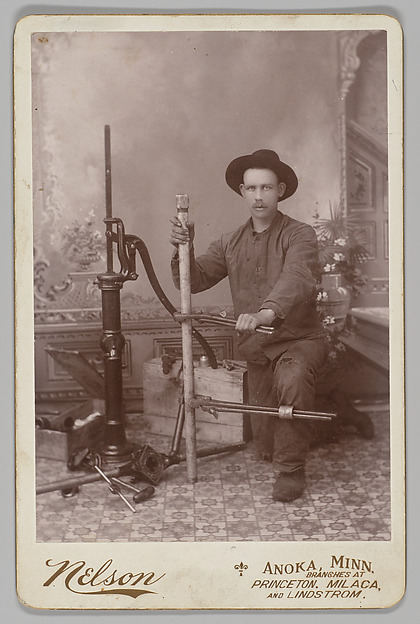 [Well Pipe Fitter]
