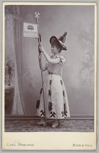 [Merchants' Carnival Portrait, Germany] by Carl Freund, The Metropolitan Museum of Art