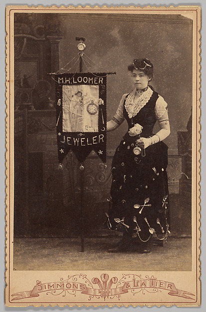 [Merchants' Carnival Portrait: M. H. Loomer, Jeweler, Waterloo, Iowa] by Simmons & LaTier Photography, The Metropolitan Museum of Art